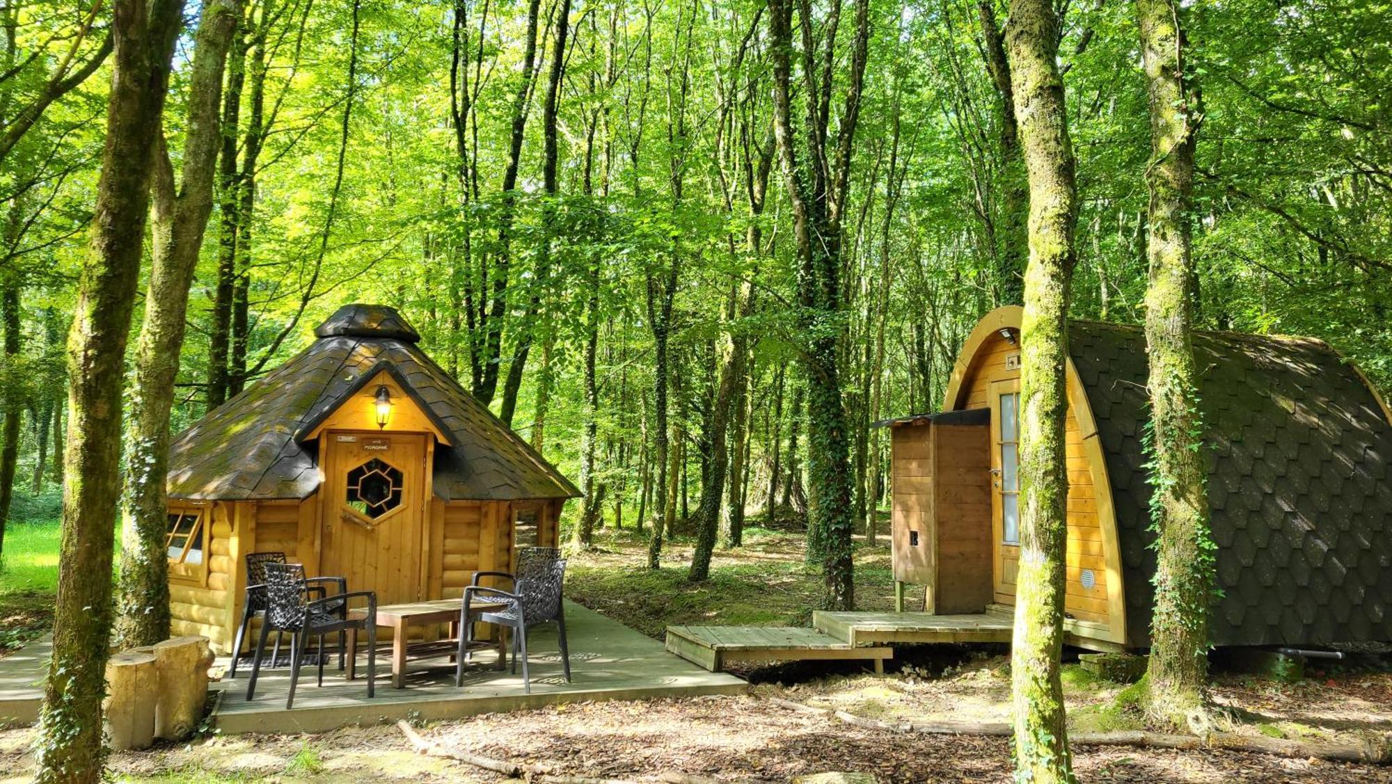 Le Domaine Insolite De Broceliande Paimpont Exterior foto